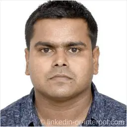 Example of a LinkedIn-style professional photo